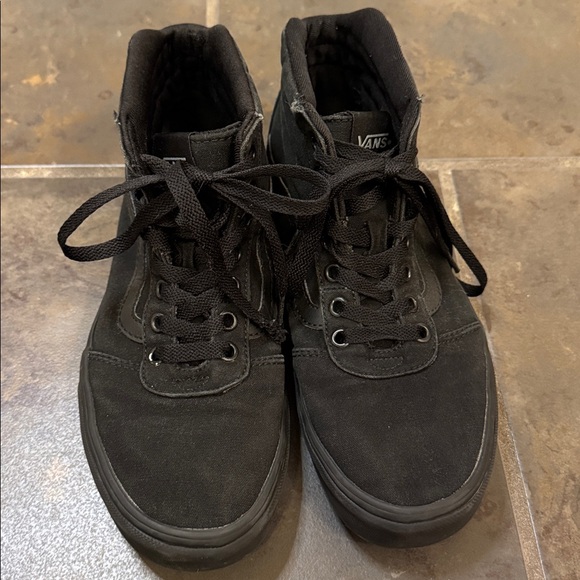 Vans Women’s High-Top Black Canvas Sneakers Shoes Black Size 8.5 - Picture 3 of 9